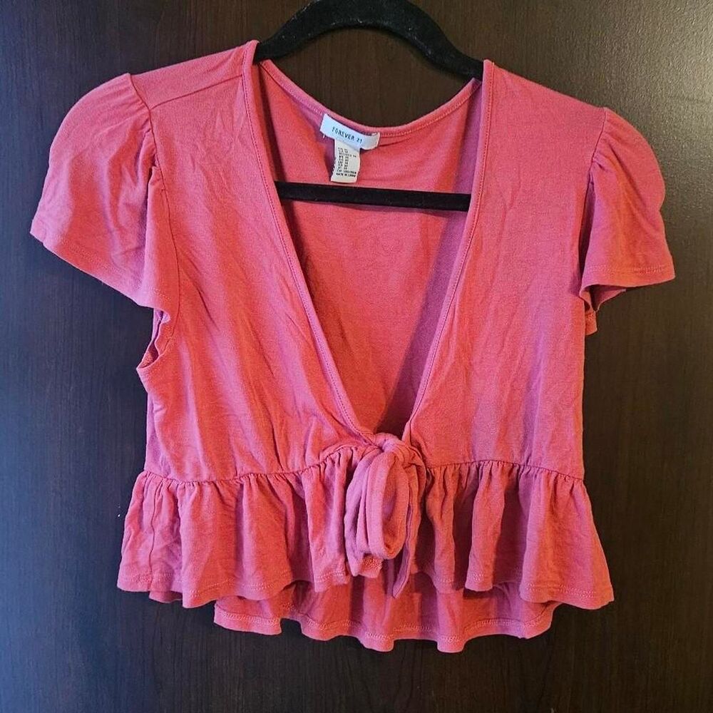Forever 21 Women's Pink Tie Front Blouse Size Medium